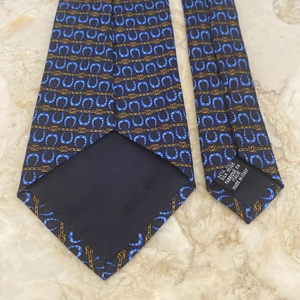 Chanel Horseshoes CC Logo 100% Silk Tie - Picture 9 of 11